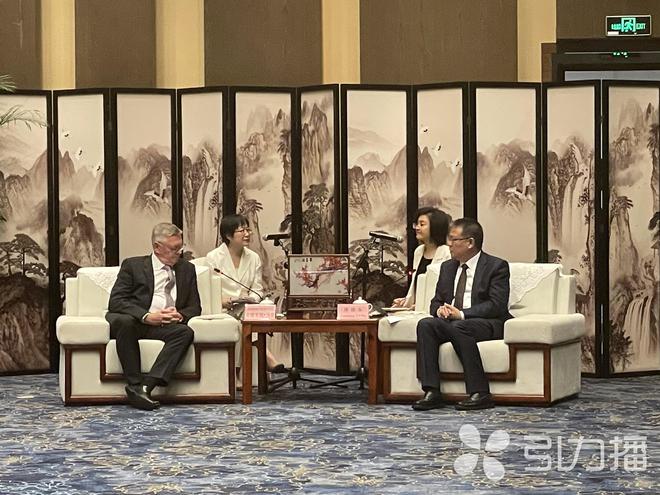 加强互联互通深化互惠合作 苏州市领导会见西门子智能基础设施集团高管