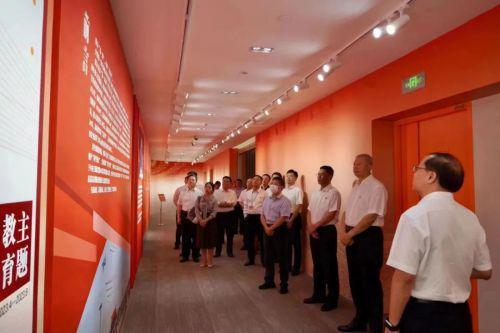 中央主题教育第42指导组参观航空工业主题教育成果展