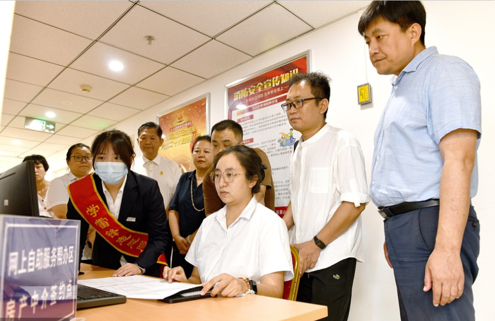 房东不肯降价卖，中介雇人来砍价，二手房仍然供大于求