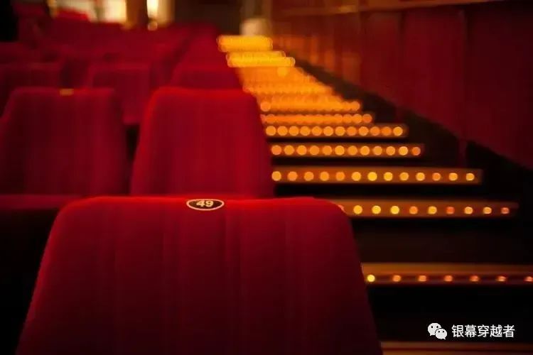 一家人看场电影花了400元？​一张电影票多少钱合理？