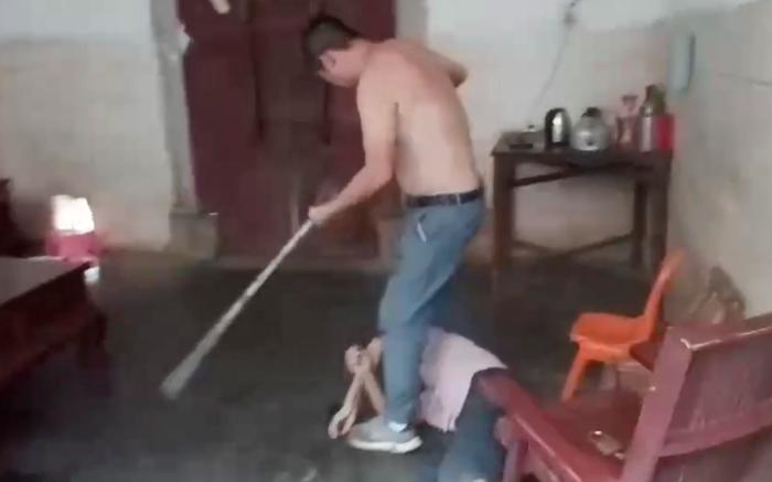 目睹爷爷被人殴打后少年投河身亡 家属：孩子死前一直处于惊恐状态